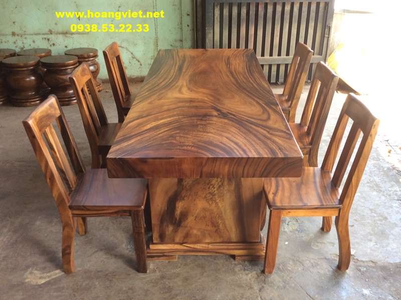 Bàn ăn dài chân gỗ me tây nguyên khối Bàn ăn dài chân gỗ me tây nguyên khối