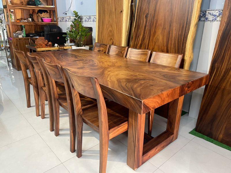 Bàn ăn dài gỗ me tây nguyên khối 8 ghế Bàn ăn dài gỗ me tây nguyên khối 8 ghế