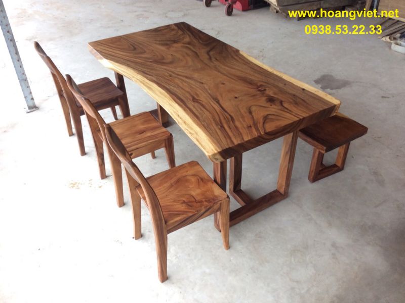 Bàn ăn gỗ me tây nguyên khối dài 1m8 Bàn ăn gỗ me tây nguyên khối dài 1m8