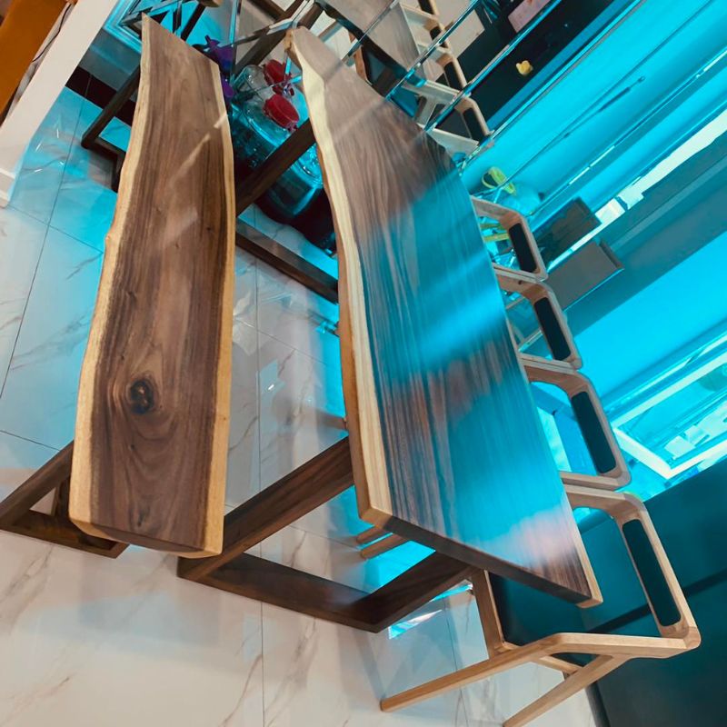 Bàn ăn gỗ me tây 4 ghế katakana và 1 ghế băng dài Bàn ăn gỗ me tây 4 ghế katakana và 1 ghế băng dài