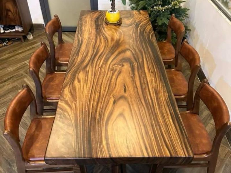 Bàn ăn gỗ me tây nguyên tấm kết hợp 6 ghế bella Bàn ăn gỗ me tây nguyên tấm kết hợp 6 ghế bella