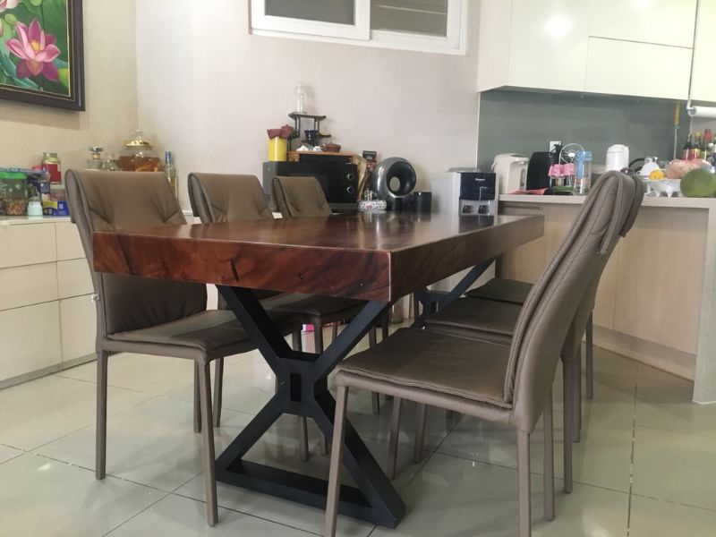 Bàn ăn gỗ me tây với 6 ghế bằng da cao cấp Bàn ăn gỗ me tây với 6 ghế bằng da cao cấp