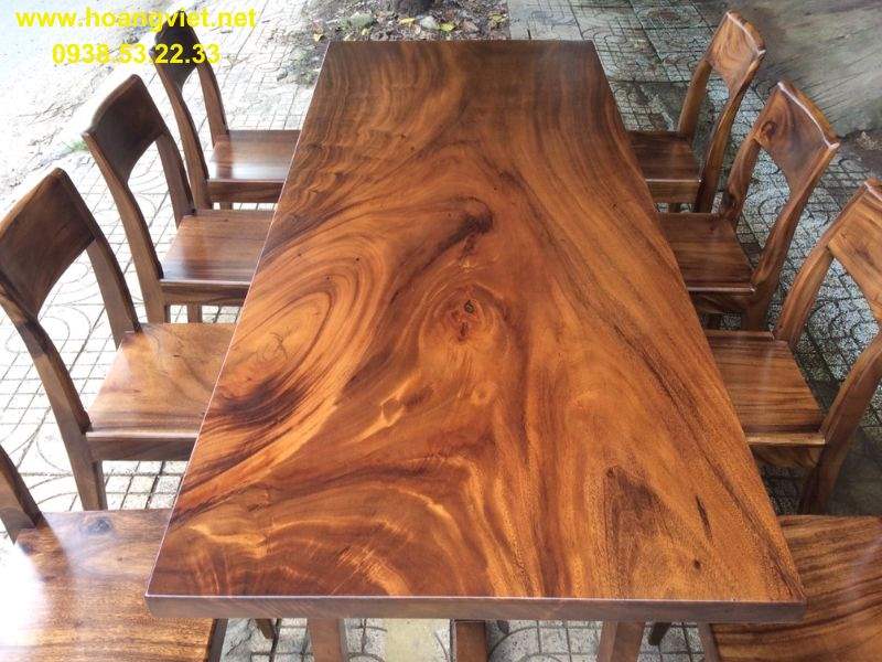 Măt bàn ăn gỗ me tây nguyên tấm 8 ghế Măt bàn ăn gỗ me tây nguyên tấm 8 ghế