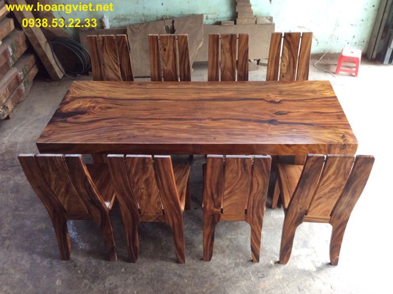 Bàn ăn gỗ me tây nguyên khối 8 ghế Bàn ăn gỗ me tây nguyên khối 8 ghế