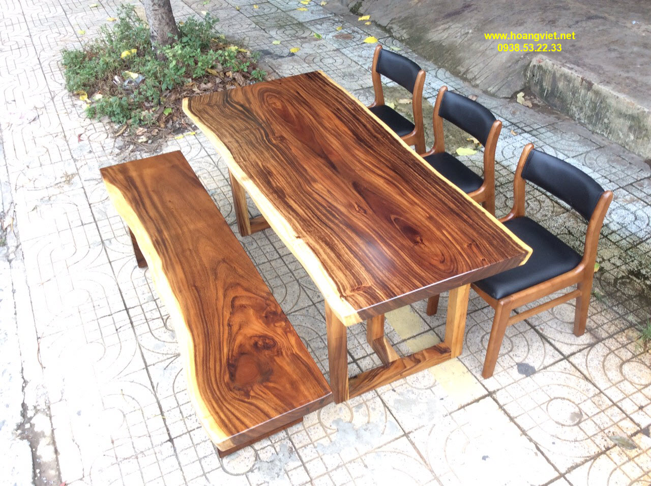 Bàn ăn gỗ nguyên khối giá rẻ 6 người Bàn ăn gỗ nguyên khối giá rẻ 6 người