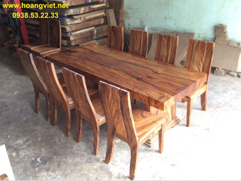 Bàn ăn gỗ me tây nguyên khối 8 ghế Bàn ăn gỗ me tây nguyên khối 8 ghế