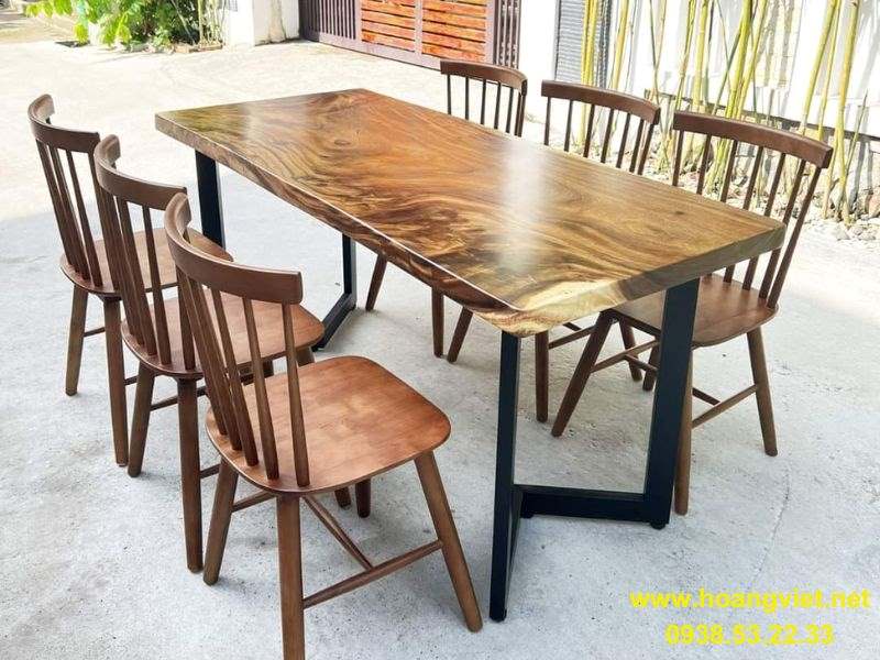 Bàn ăn gỗ me tây kết hợp chân sắt chữ V Bàn ăn gỗ me tây kết hợp chân sắt chữ V
