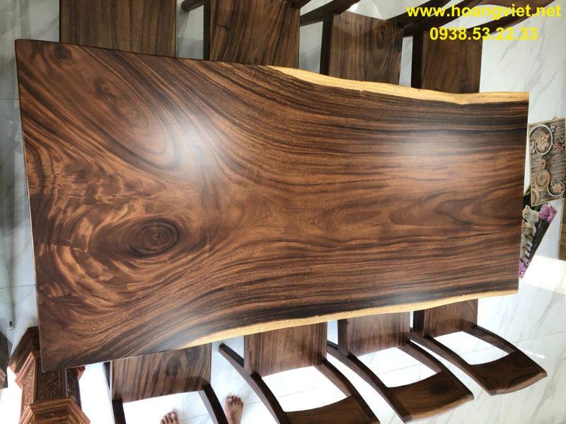 Bàn ăn gỗ tự nhiên me tây 8 ghế Bàn ăn gỗ tự nhiên me tây 8 ghế