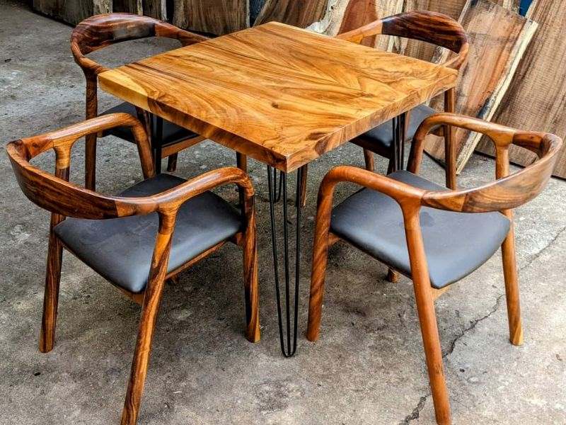 Bàn cà phê gỗ me tây vuông 4 ghế Bàn cà phê gỗ me tây vuông 4 ghế