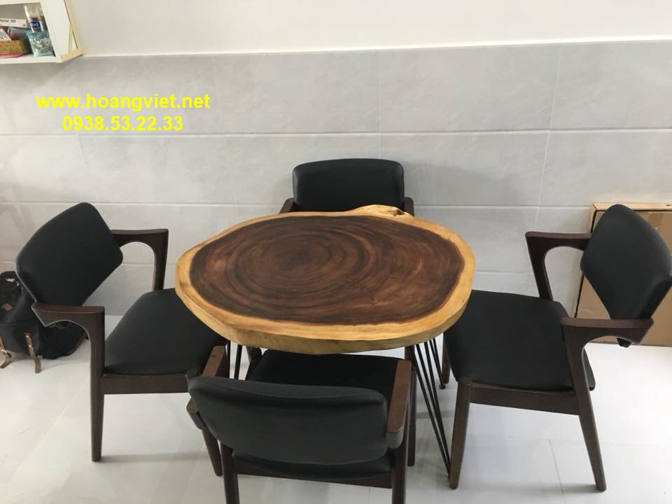 Bàn cafe gỗ me tây, 4 ghế. Bàn cafe gỗ me tây, 4 ghế.