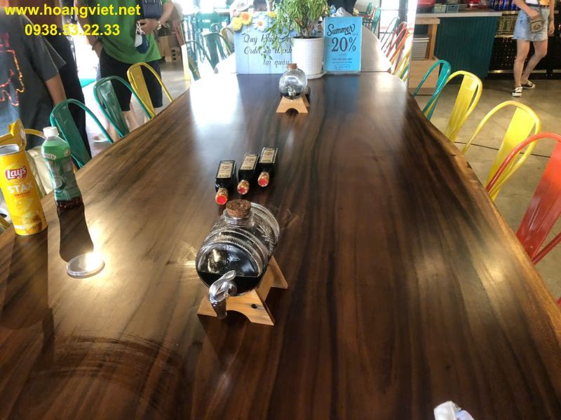 Bàn cafe tạo điểm nhấn bằng gỗ me tây Bàn cafe tạo điểm nhấn bằng gỗ me tây