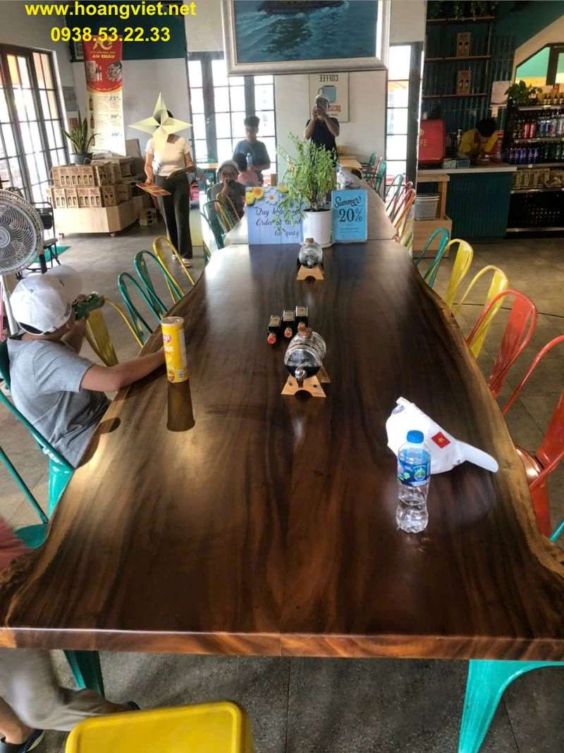 Bàn cafe tạo điểm nhấn bằng gỗ me tây Bàn cafe tạo điểm nhấn bằng gỗ me tây