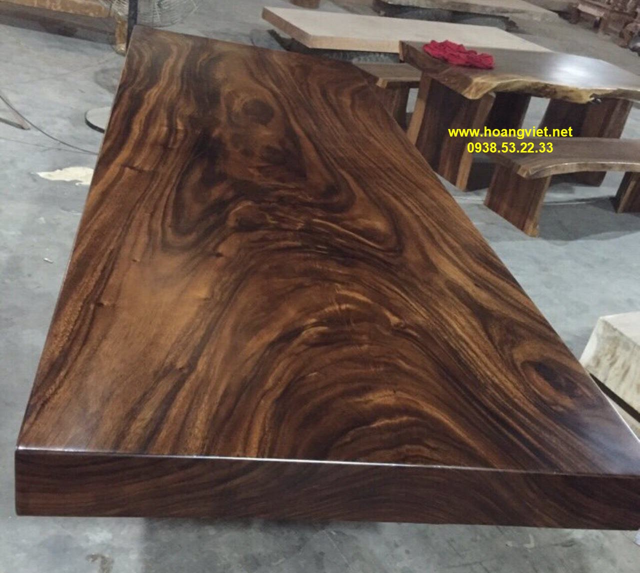 Bàn ghế gỗ k3 nguyên khối vân đẹp Bàn ghế gỗ k3 nguyên khối vân đẹp