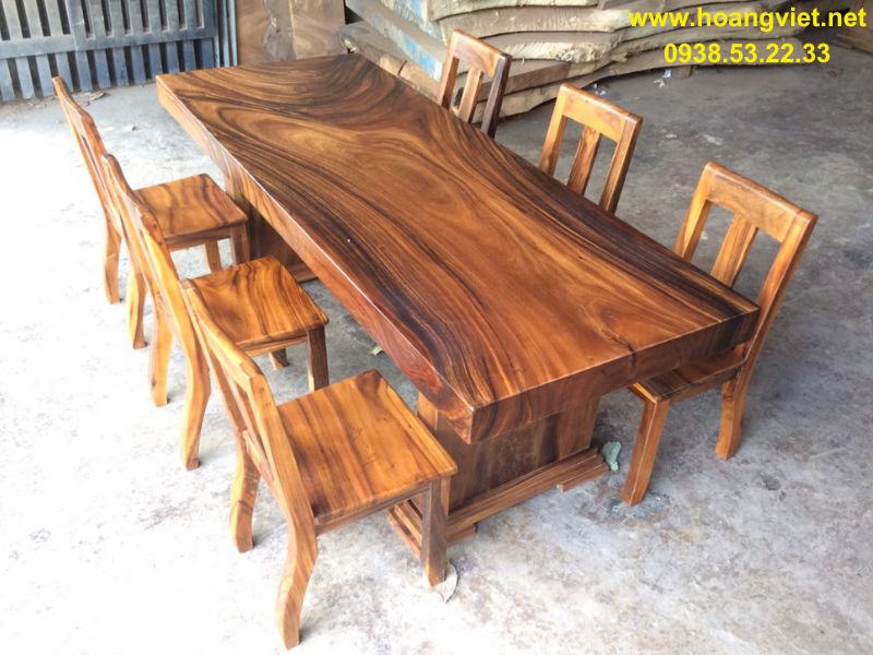 Bàn ghế gỗ me tây nguyên khối 6 người Bàn ghế gỗ me tây nguyên khối 6 người
