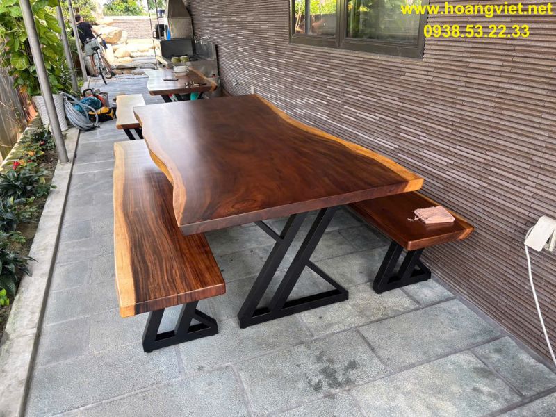 Bàn ghế k3 gỗ me tây kết hợp chân sắt Bàn ghế k3 gỗ me tây kết hợp chân sắt