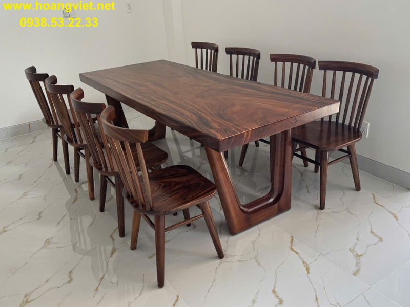 Bàn ăn gỗ me tây nguyên khối 8 ghế 7 nan Bàn ăn gỗ me tây nguyên khối 8 ghế 7 nan