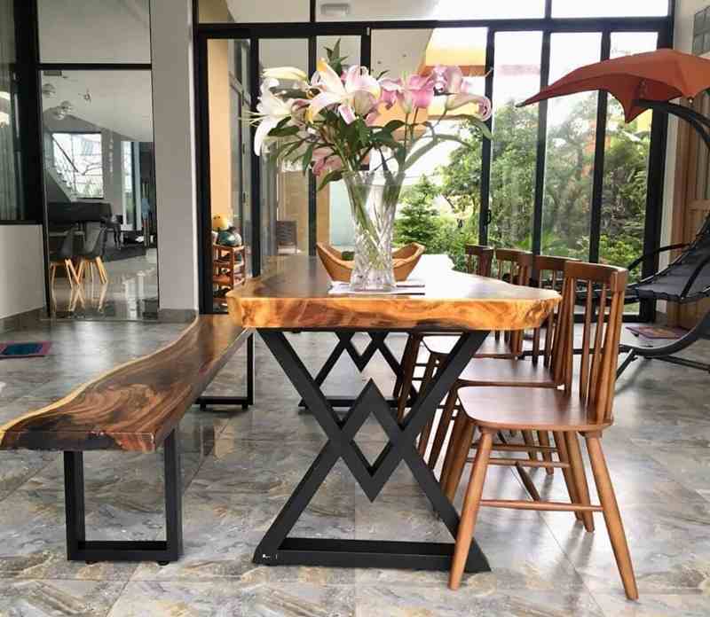 Bàn gỗ me tây và chân sắt hộp sơn tĩnh điện Bàn gỗ me tây và chân sắt hộp sơn tĩnh điện