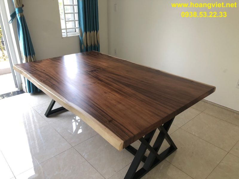 Bàn gỗ me tây ghép đối xứng 2 tấm Bàn gỗ me tây ghép đối xứng 2 tấm