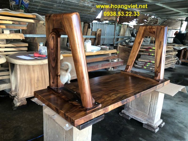 Bàn gỗ me tây dài 1m6 rộng 65cm dày 5cm Bàn gỗ me tây dài 1m6 rộng 65cm dày 5cm