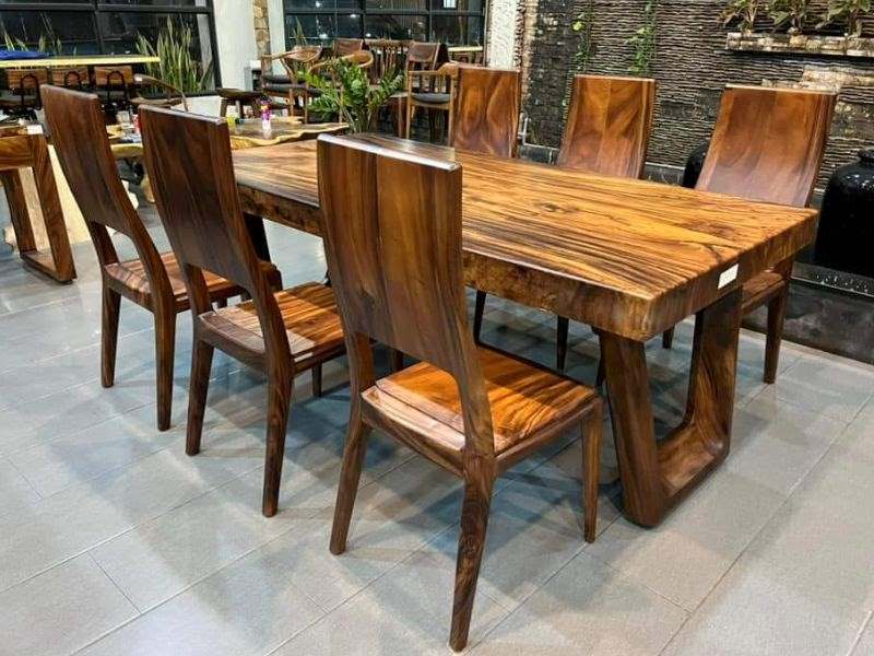 Bàn gỗ me tây nguyên khối 6 ghế Bàn gỗ me tây nguyên khối 6 ghế