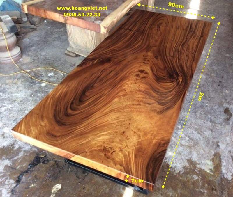 Bàn gỗ me tây nguyên tấm vân đẹp nhất HCM Bàn gỗ me tây nguyên tấm vân đẹp nhất HCM