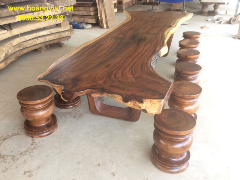 Bàn gỗ tự nhiên me tây nguyên khối Bàn gỗ tự nhiên me tây nguyên khối