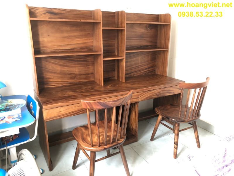 Bàn học đôi cho bé bằng gỗ me tây Bàn học đôi cho bé bằng gỗ me tây