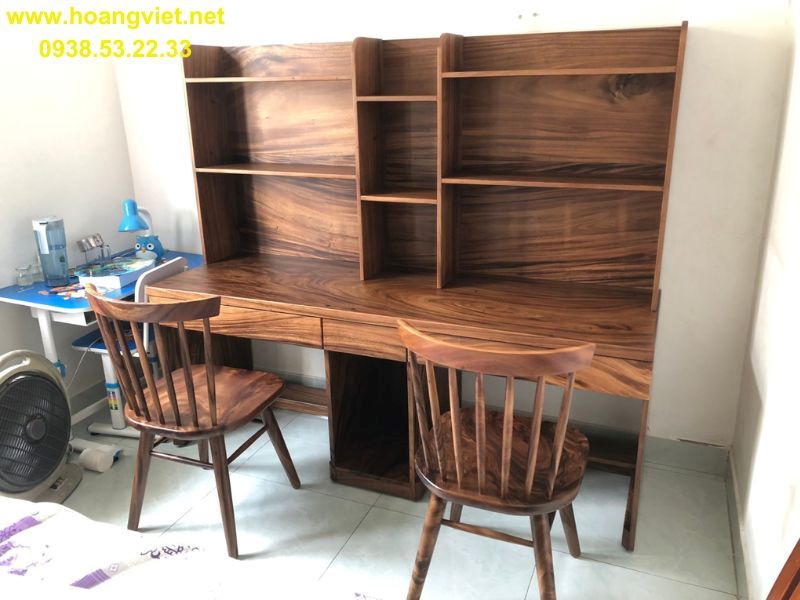 Bàn học đôi cho bé bằng gỗ me tây Bàn học đôi cho bé bằng gỗ me tây