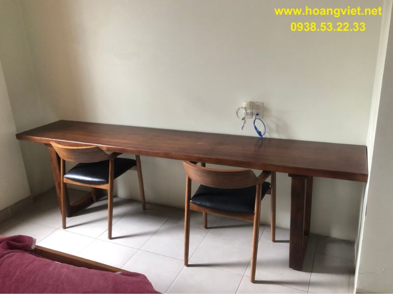 Bàn học gỗ tự nhiên me tây nguyên tấm Bàn học gỗ tự nhiên me tây nguyên tấm