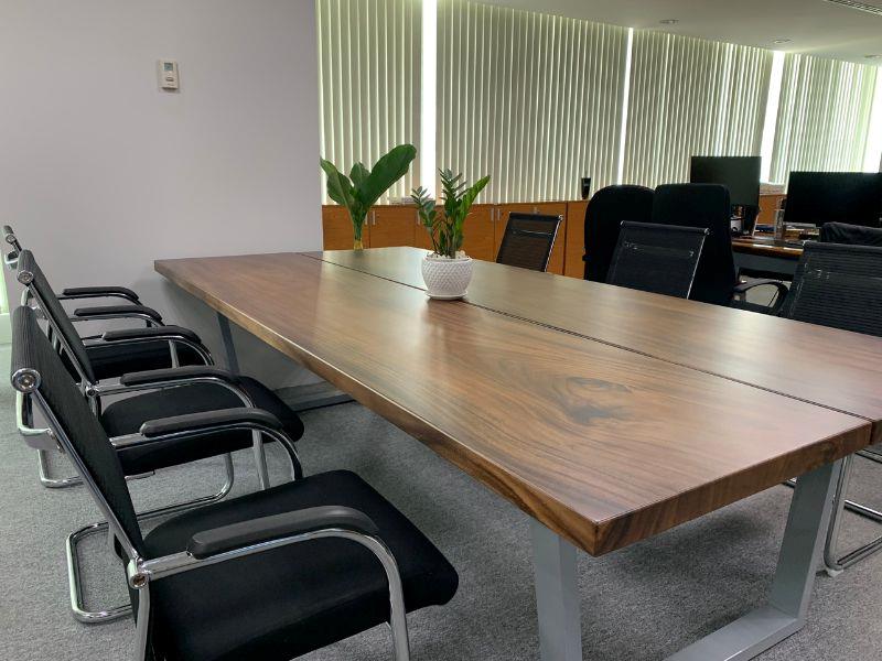 Bàn họp gỗ me tây ghép 2 tấm 6 ghế Bàn họp gỗ me tây ghép 2 tấm 6 ghế