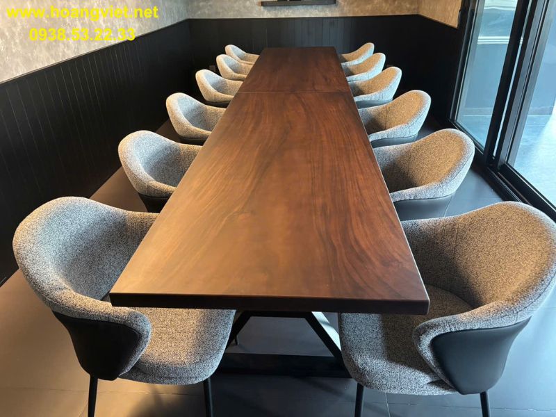 Bàn họp gỗ me tây chân sắt Bàn họp gỗ me tây chân sắt