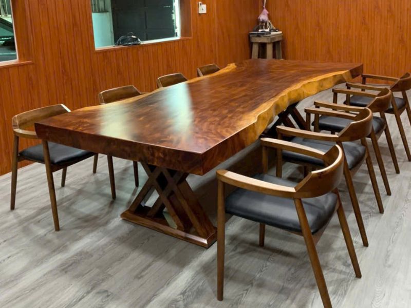 Bàn họp gỗ me tây nguyên khối Bàn họp gỗ me tây nguyên khối