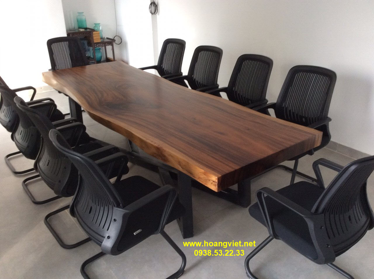 Bàn họp gỗ me tây nguyên khối (90-100)x10x270cm Bàn họp gỗ me tây nguyên khối (90-100)x10x270cm