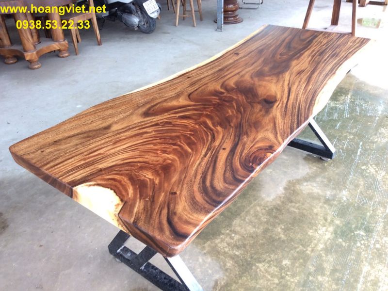 Bàn làm việc chân sắt mặt gỗ tự nhiên Bàn làm việc chân sắt mặt gỗ tự nhiên