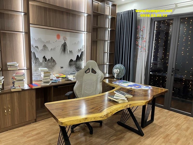 Bàn làm việc chữ L gỗ me tây kết hợp chân sắt Bàn làm việc chữ L gỗ me tây kết hợp chân sắt