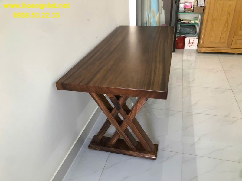 Bàn làm việc gỗ me tây dài 1m6 Bàn làm việc gỗ me tây dài 1m6