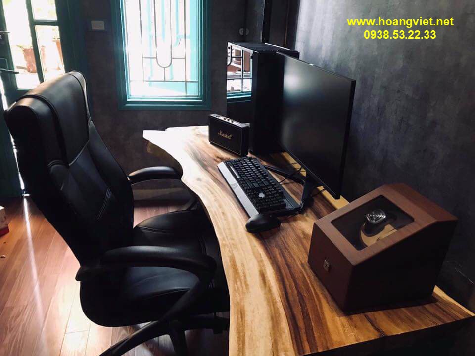 Bàn làm việc gỗ me tây ấm áp và sang trọng Bàn làm việc gỗ me tây ấm áp và sang trọng