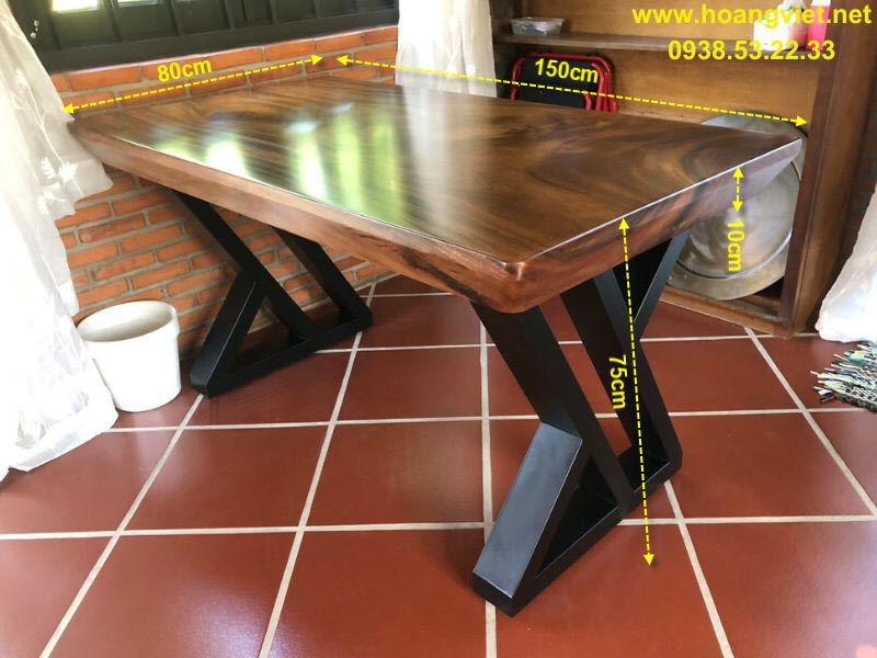 Bàn làm việc gỗ me tây nguyên khối nhỏ gọn Bàn làm việc gỗ me tây nguyên khối nhỏ gọn