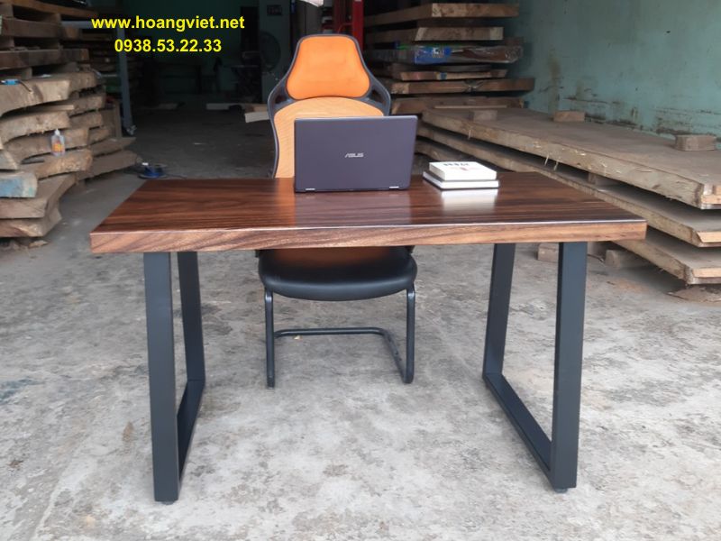 Bàn làm việc gỗ tự nhiên 1m2 chân sắt Bàn làm việc gỗ tự nhiên 1m2 chân sắt