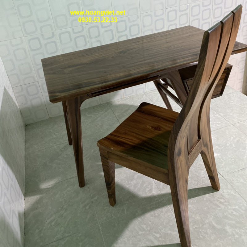 Bàn làm việc gỗ tự nhiên me tây đẹp giá rẻ Bàn làm việc gỗ tự nhiên me tây đẹp giá rẻ