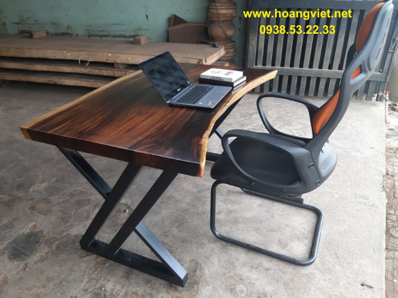 Bàn làm việc gỗ tự nhiên đơn giản nhỏ gọn Bàn làm việc gỗ tự nhiên đơn giản nhỏ gọn