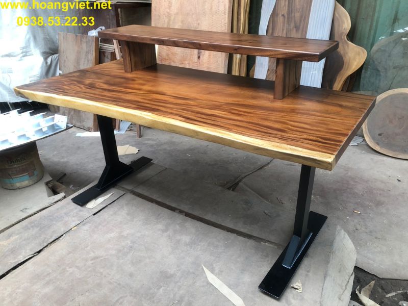 Bàn làm việc gỗ me tây chân sắt chữ I Bàn làm việc gỗ me tây chân sắt chữ I