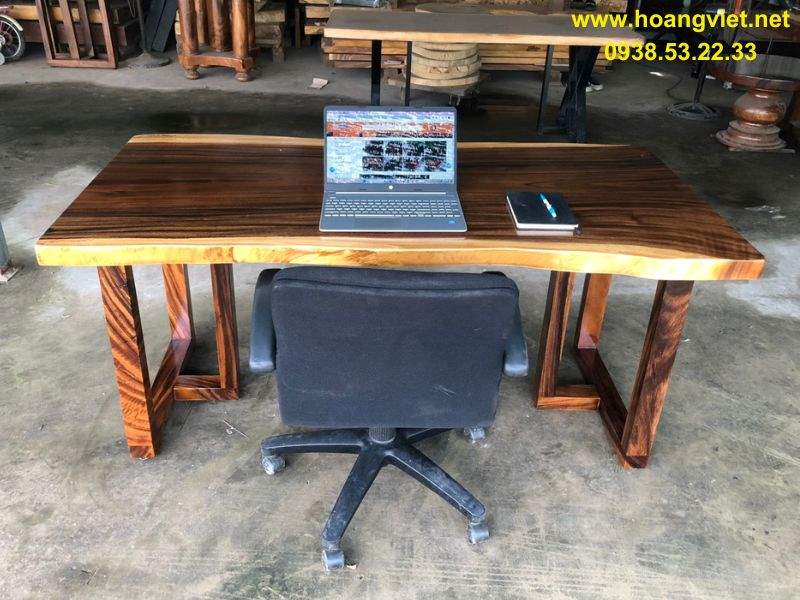 Bàn làm việc gỗ tự nhiên me tây nguyên tấm  Bàn làm việc gỗ tự nhiên me tây nguyên tấm
