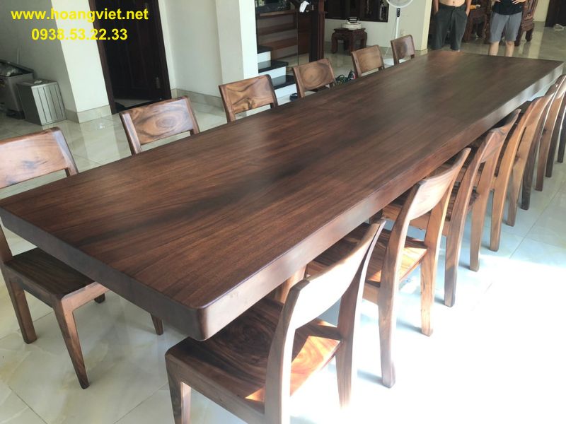 Bàn nguyên khối gỗ me tây 12 ghế Bàn nguyên khối gỗ me tây 12 ghế