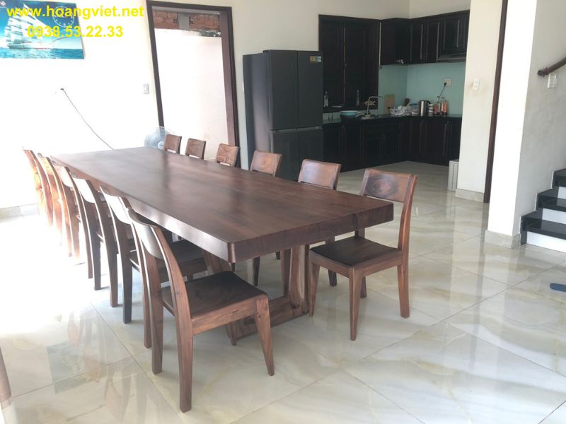 Bàn nguyên khối gỗ me tây 12 ghế Bàn nguyên khối gỗ me tây 12 ghế