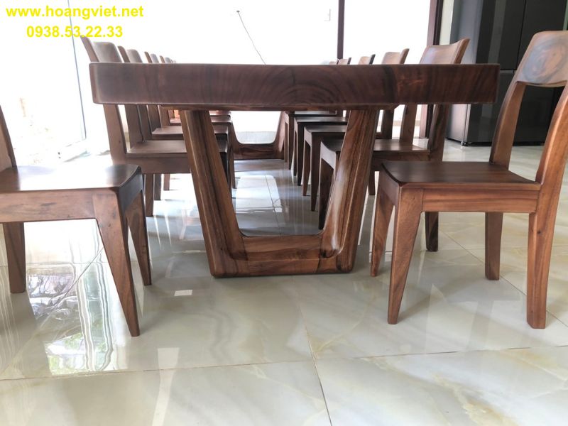 Bàn nguyên khối gỗ me tây 12 ghế Bàn nguyên khối gỗ me tây 12 ghế