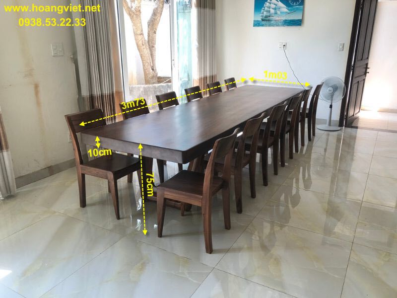 Kích thước của bàn ăn. Kích thước của bàn ăn.