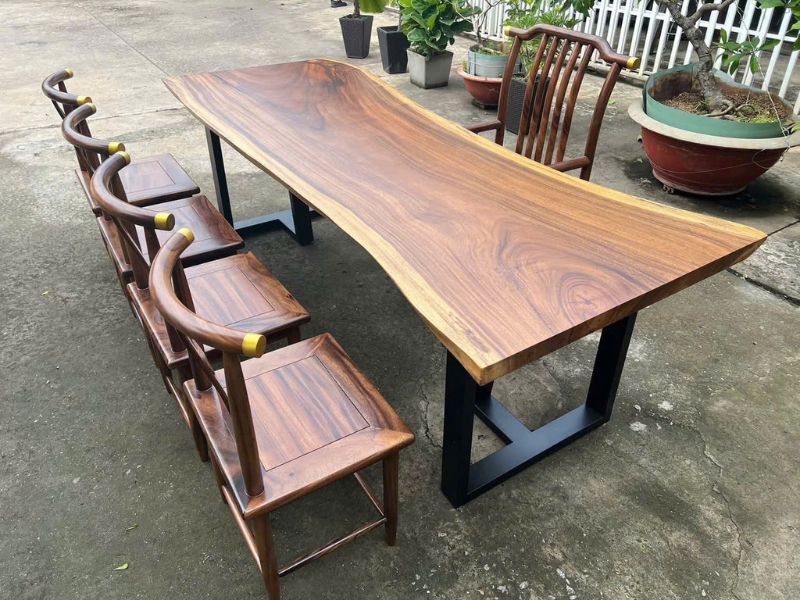 Bàn trà đạo kiểu Trung Hoa bằng gỗ me tây. Bàn trà đạo kiểu Trung Hoa bằng gỗ me tây.