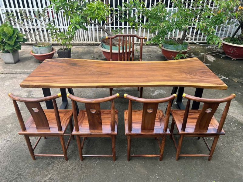 Bàn trà đạo kiểu Trung Hoa bằng gỗ me tây. Bàn trà đạo kiểu Trung Hoa bằng gỗ me tây.