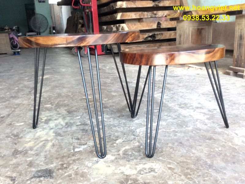 Bàn trà đôi tròn gỗ me tây chân sắt Bàn trà đôi tròn gỗ me tây chân sắt